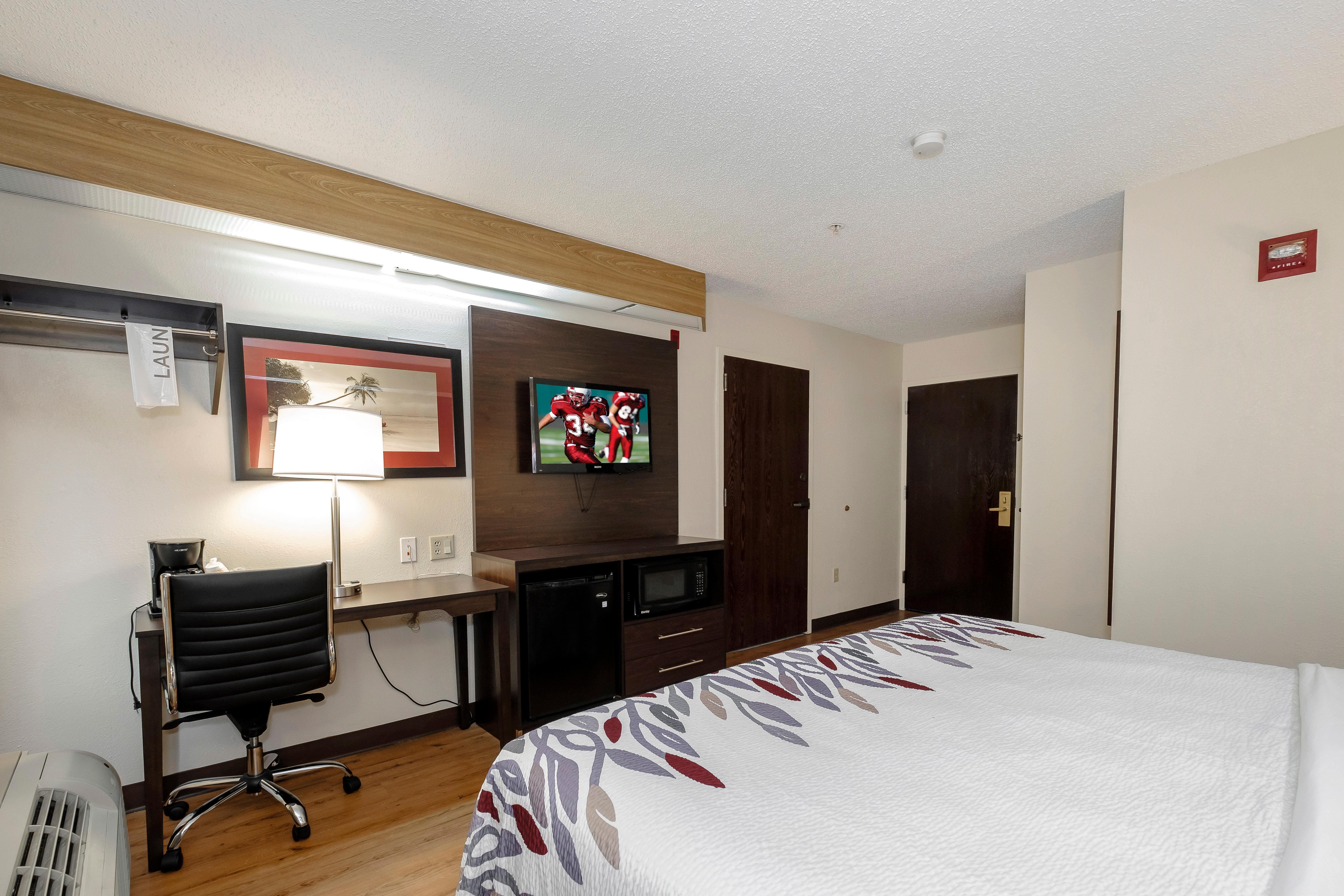 Red Roof Inn Pensacola Fairgrounds Екстериор снимка